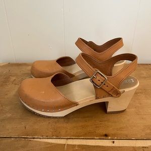 Sandgrens Swedish Mary Jane Clogs (Wood & Leather)